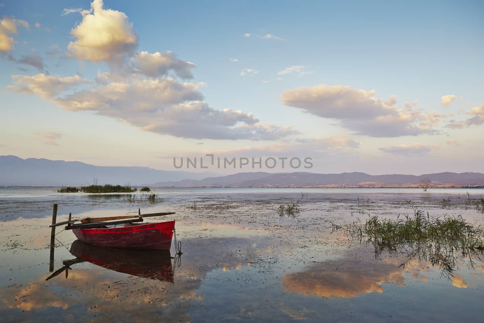 Sunset light over the lake 