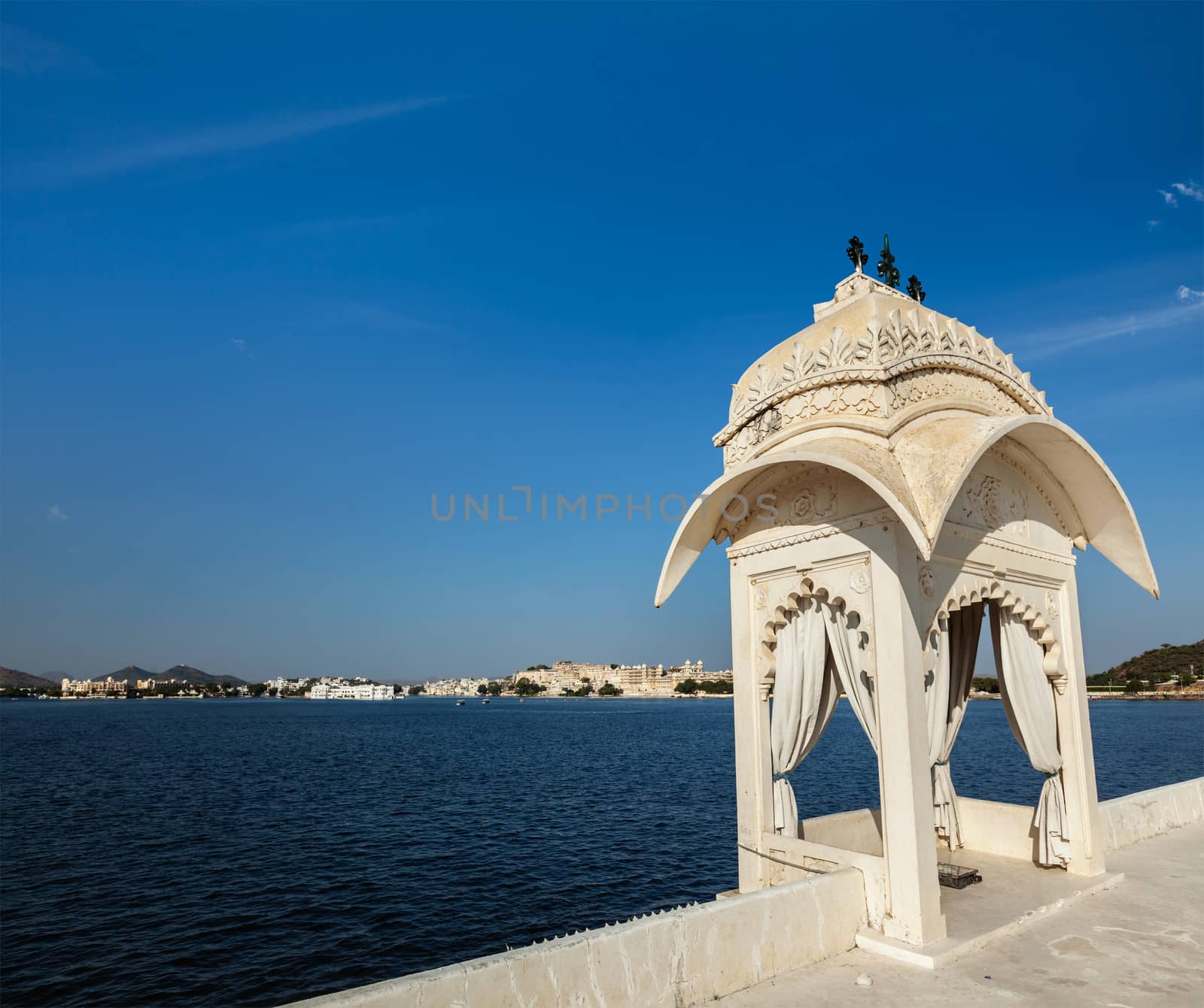 Lake Pichola. Udaipur, Rajasthan, India by dimol