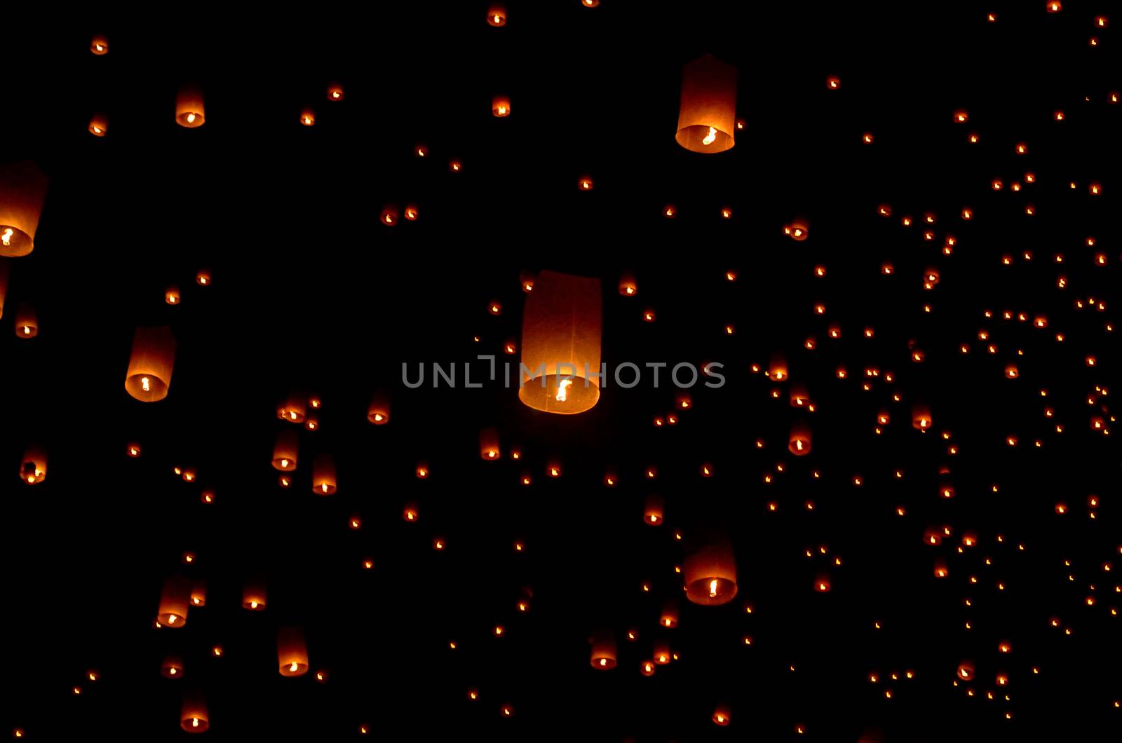 Floating lantern, Yi Peng Balloon Festival in Chiangmai Thailand 