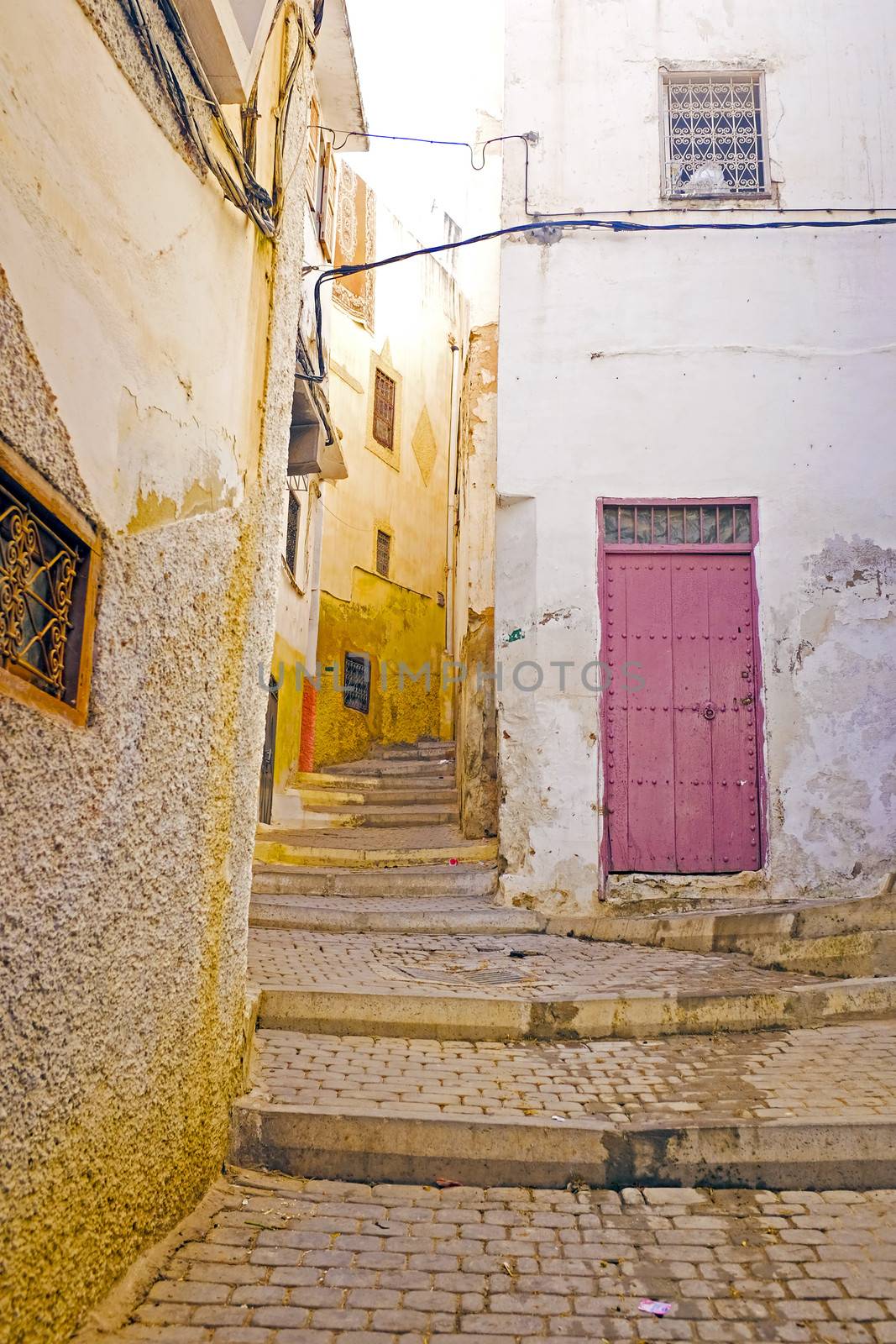 Moulay Idriss is the most holy town in Morocco.  It was here that Moulay Idriss I arrived in 789, bringing with him the religion of Islam and starting a new dynasty.