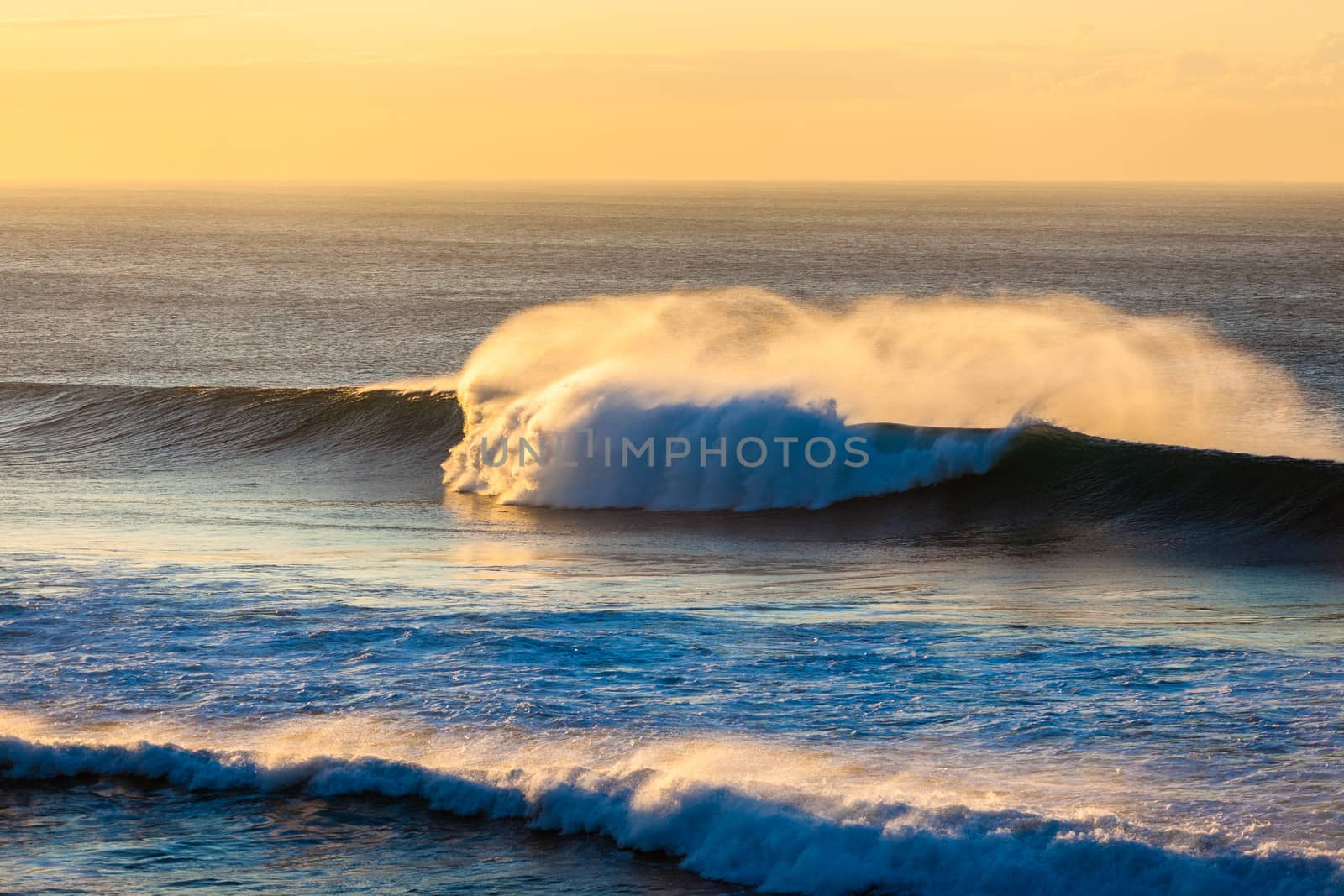 Morning ocean waves by ChrisVanLennepPhoto