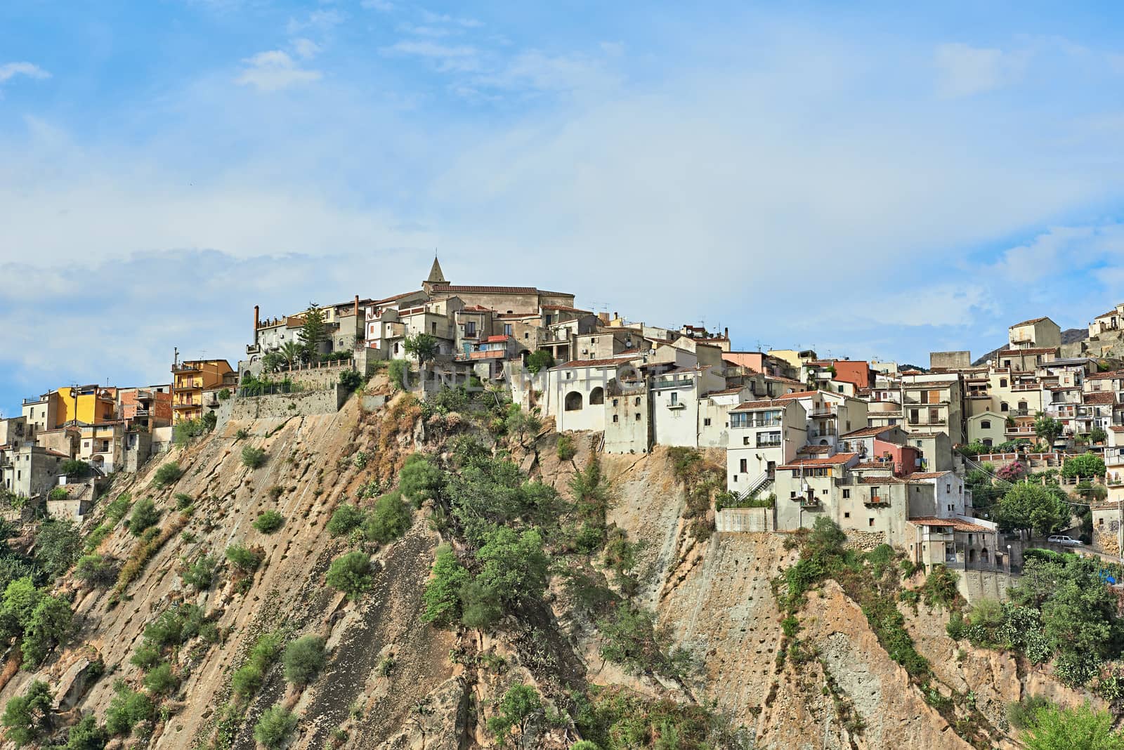 Sicilian town by Horen