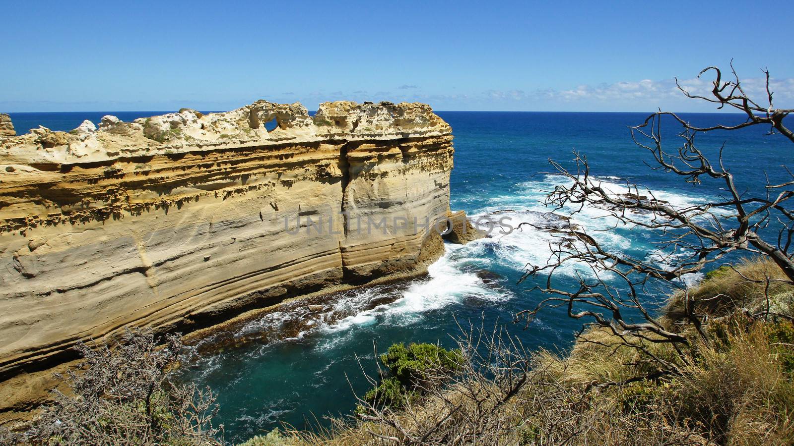 Great Ocean Road, Australia by alfotokunst