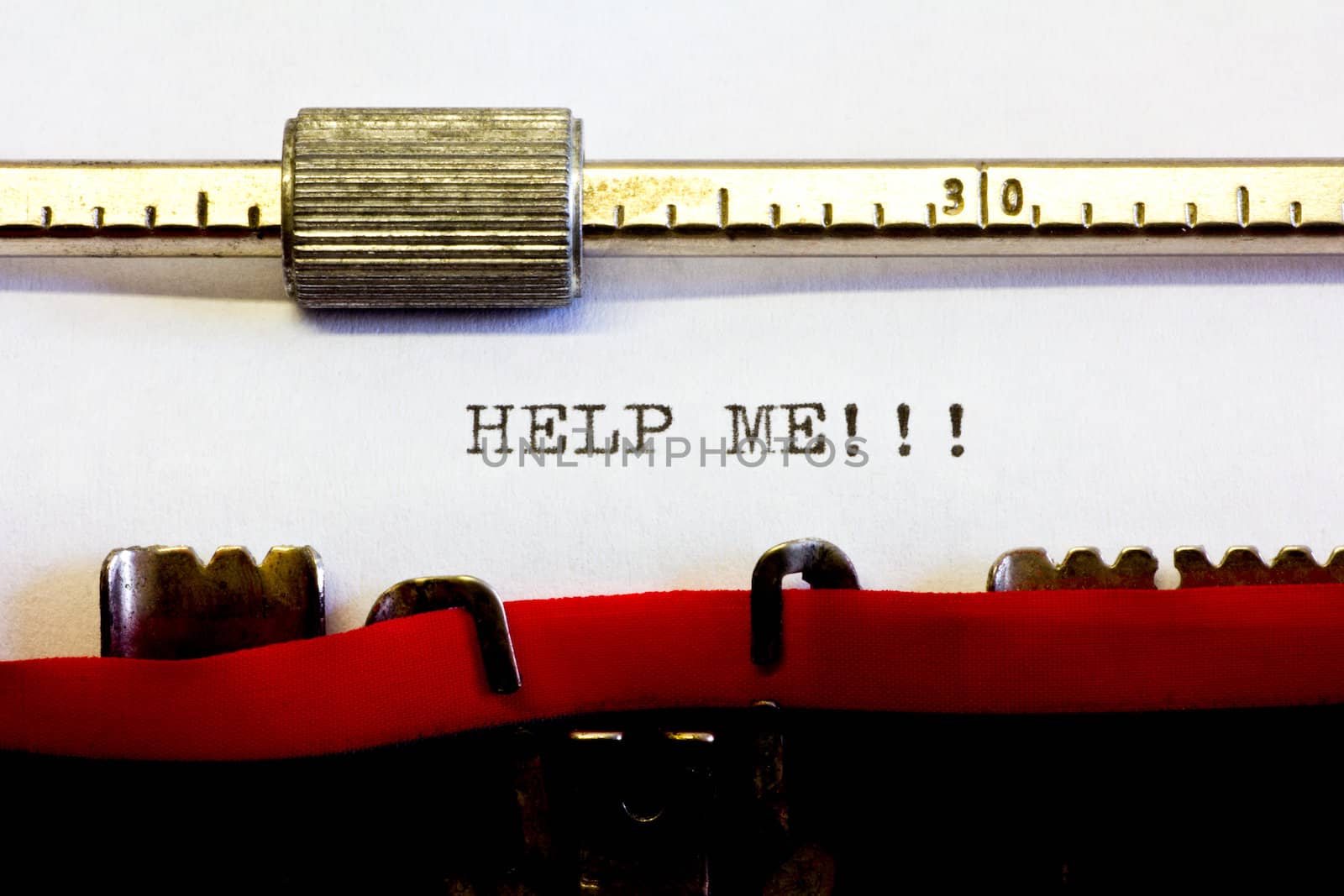 typewriter with the following text: help me