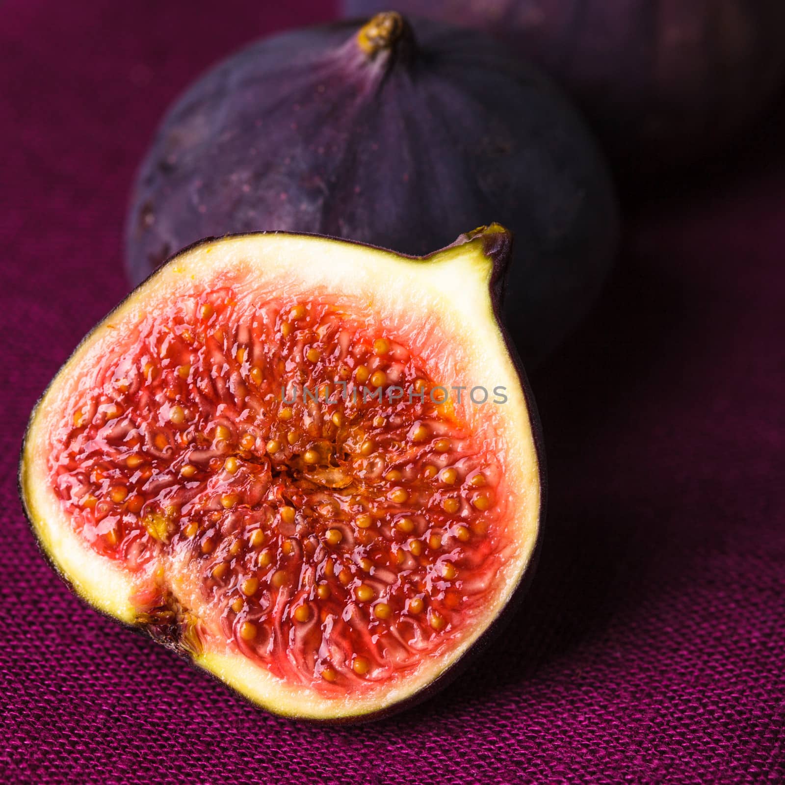 Purple figs by oksix