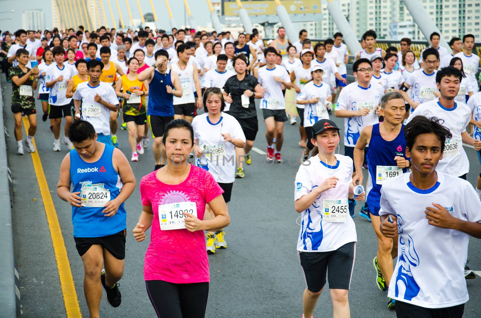 Bangkok marathon 2013 by chatchai