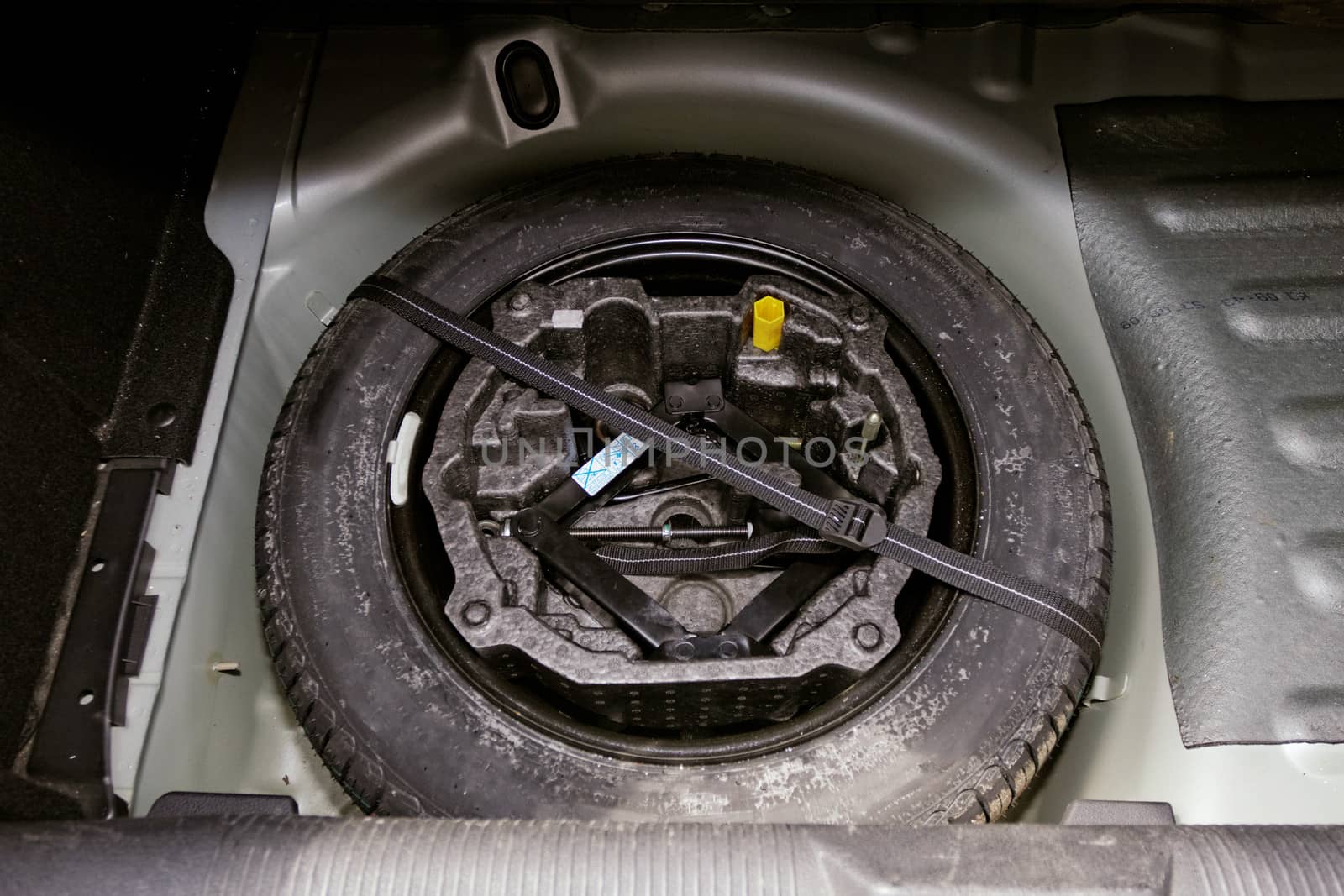 car tire changign set by NagyDodo