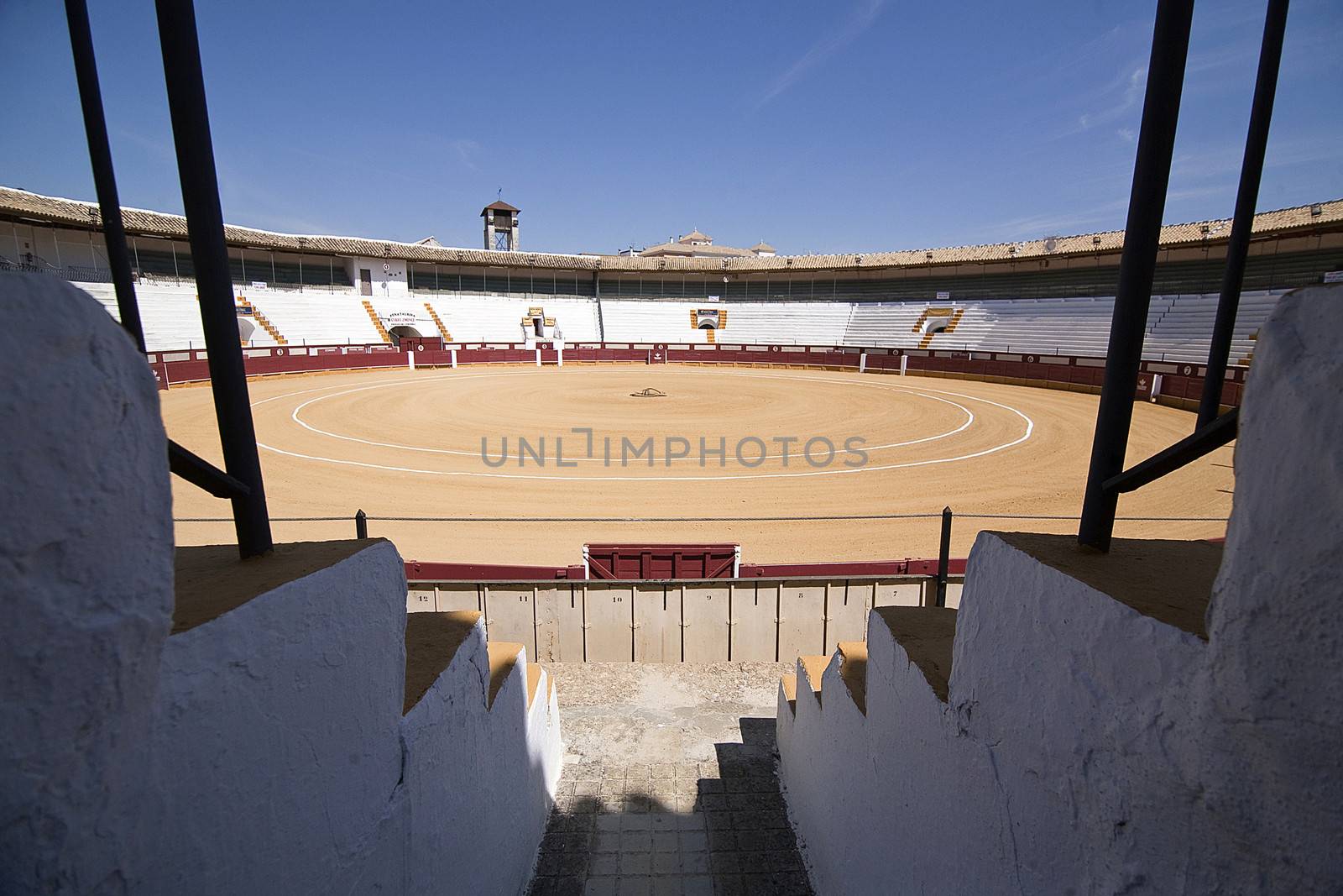 The Bullring of Cabra It is the oldest bullring in the province of Cordoba, Where Manolete took the alternative, the bullring is characterized by being in the form of polygon with 16 sides, It was inaugurated on June 24, 1857
