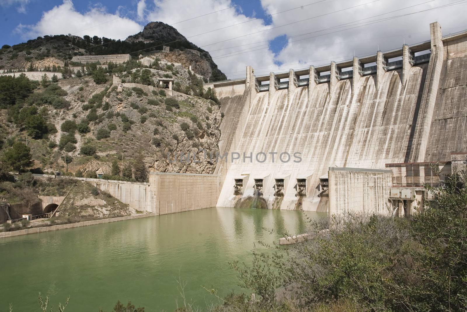 Detail of the drainage channels of the dam of Iznajar, It was inaugurated on June 3, 1969, and belongs to the Guadalquivir hydrographic Confederation. The main tributary of the river Guadalquivir, the Genil, becomes Iznajar in the largest swamp in Andalusia.