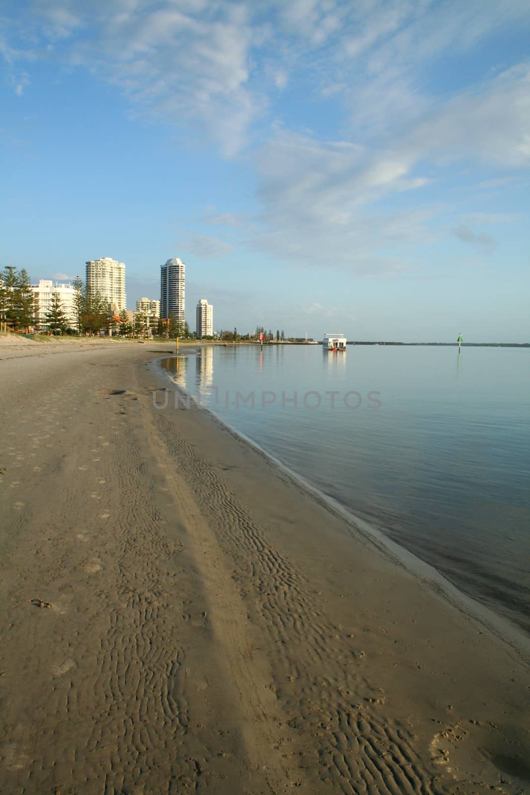 Houseboat at the end of the shoreline