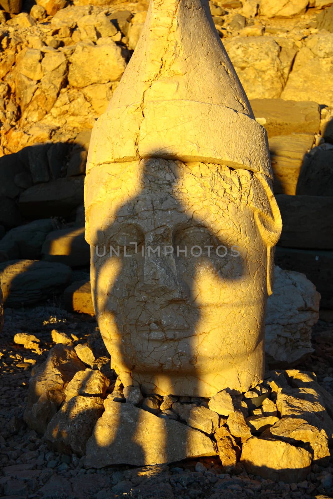 sun light on monument of god in nemrut adiyaman