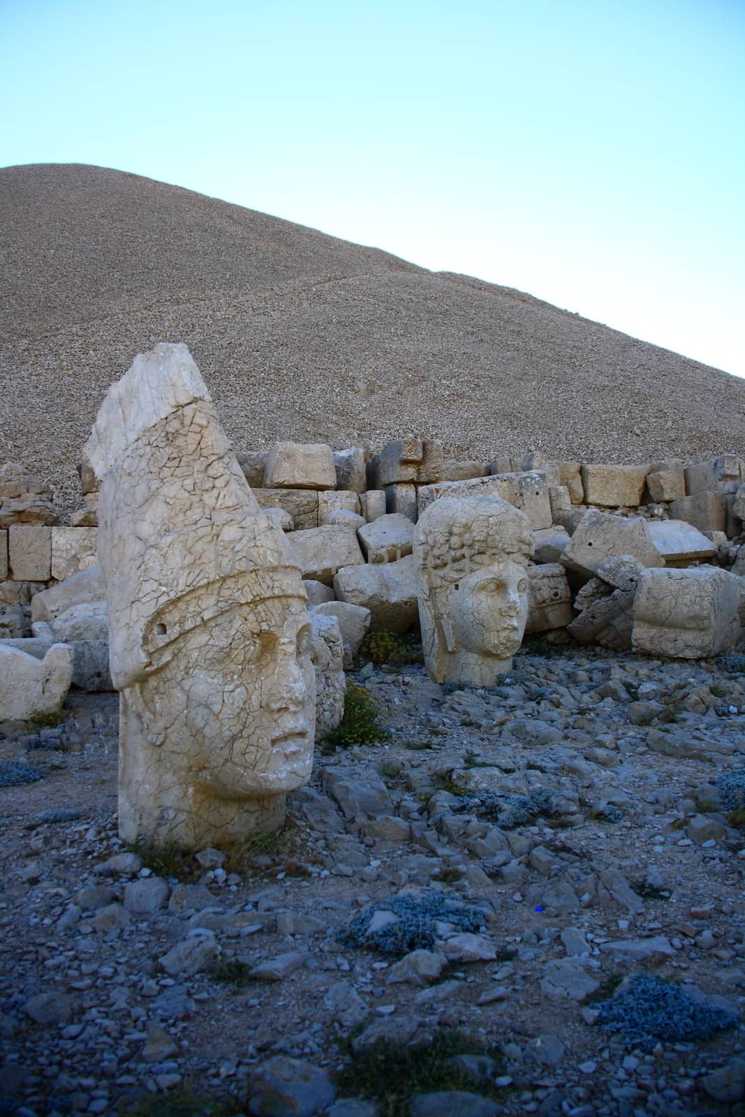 sun light on monument of god in nemrut adiyaman