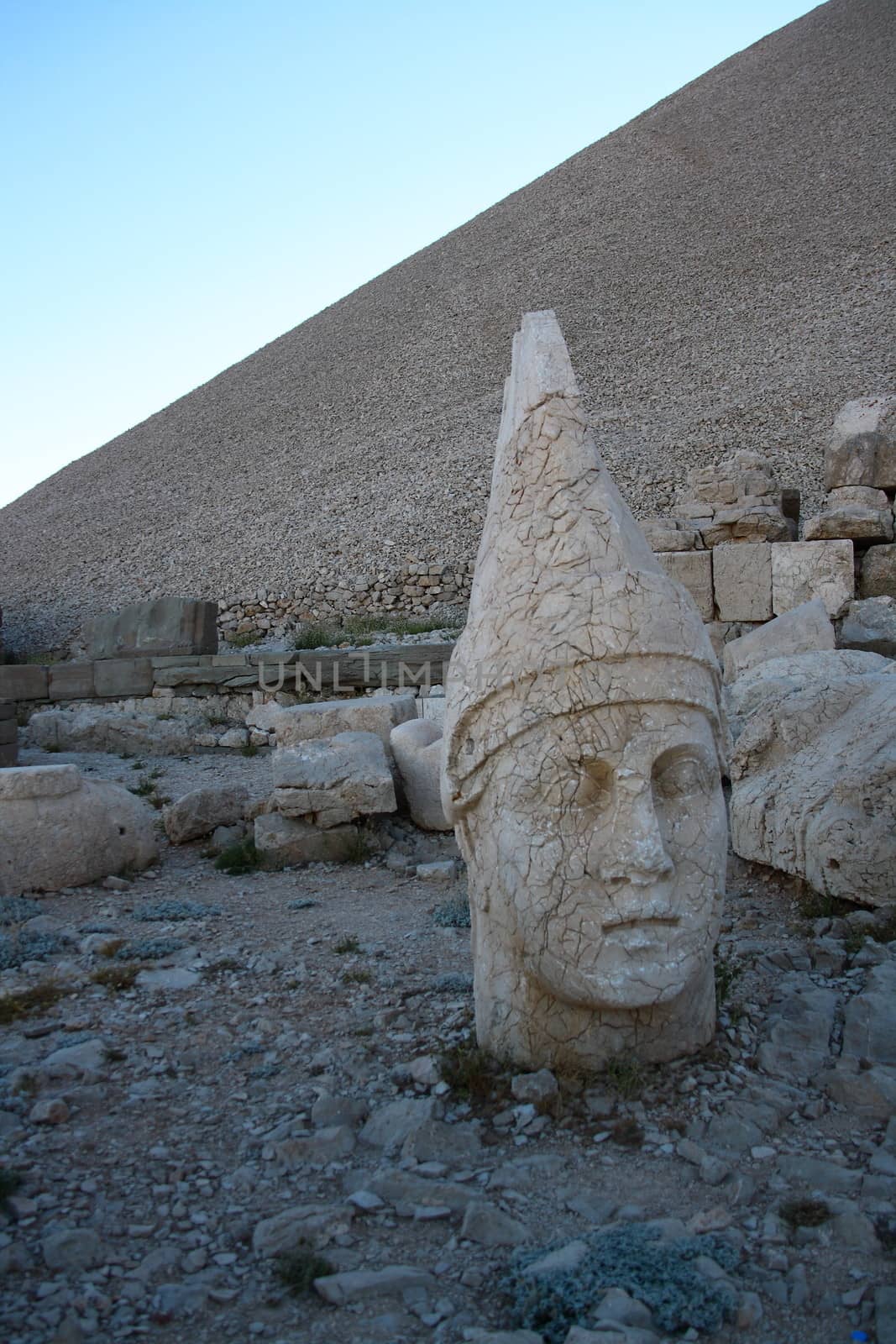 sun light on monument of god in nemrut adiyaman