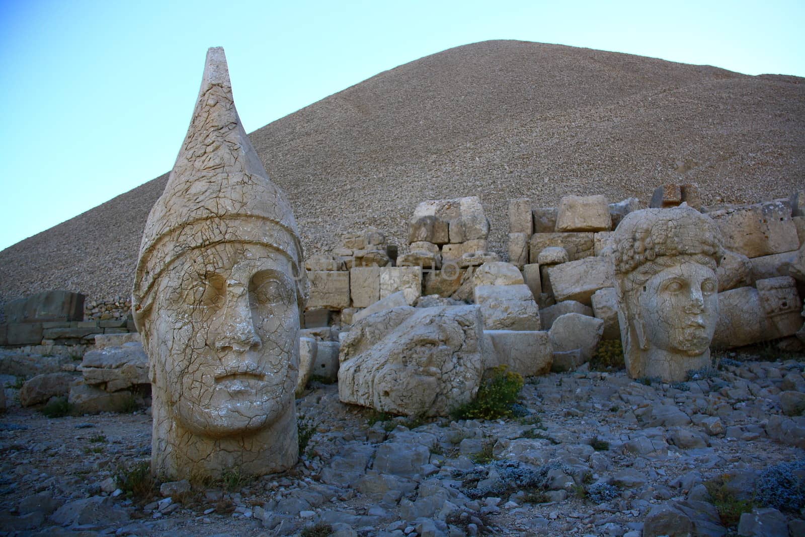 sun light on monument of god in nemrut adiyaman