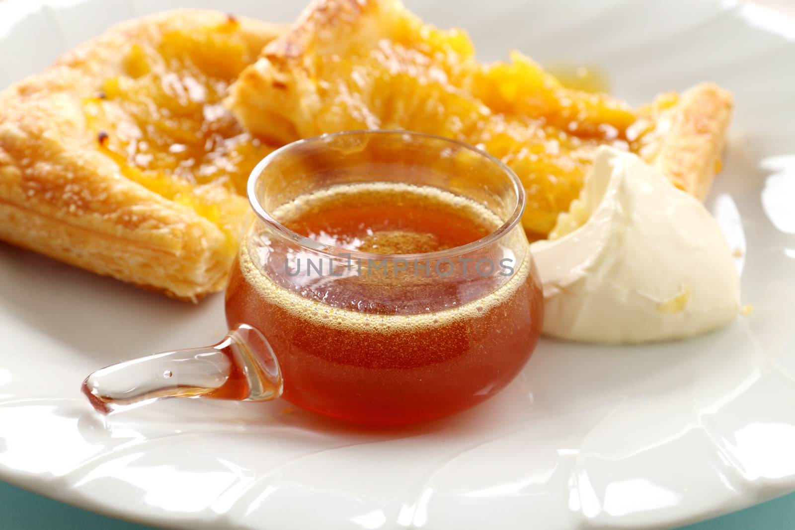 Pineapple Syrup by jabiru