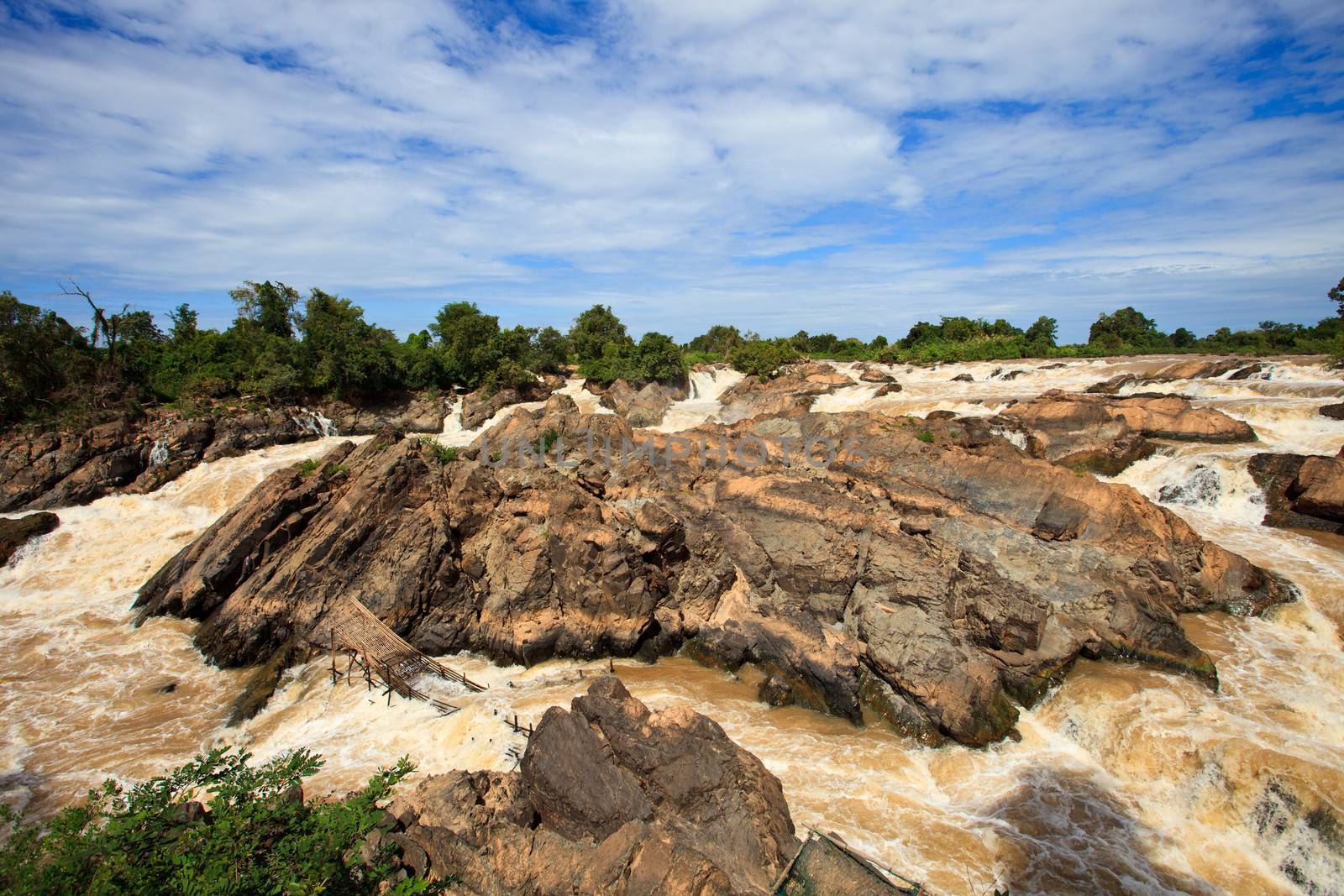 conpapeng water falls southern laos