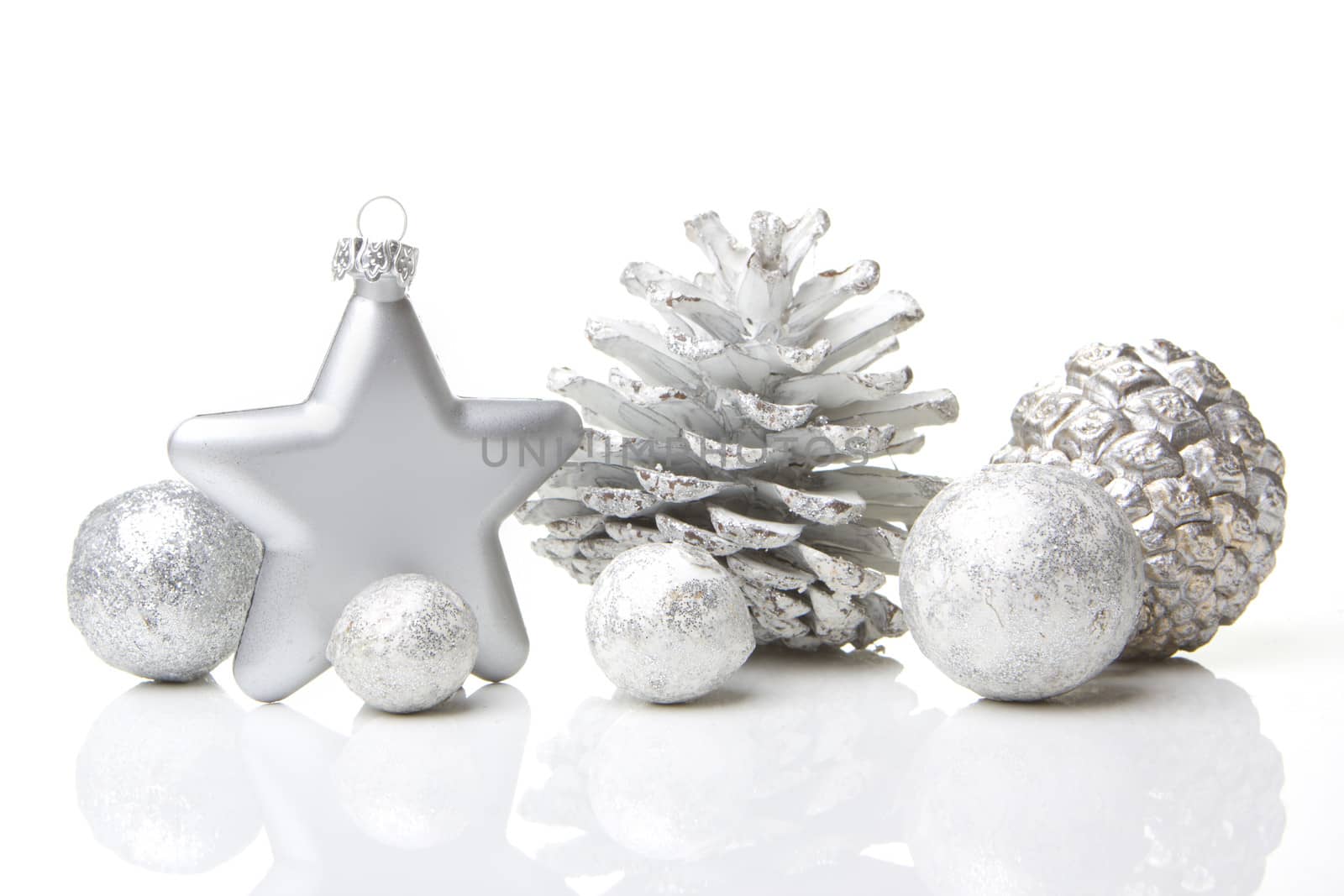 christmas, decoration with pine cones, christmas star silver 