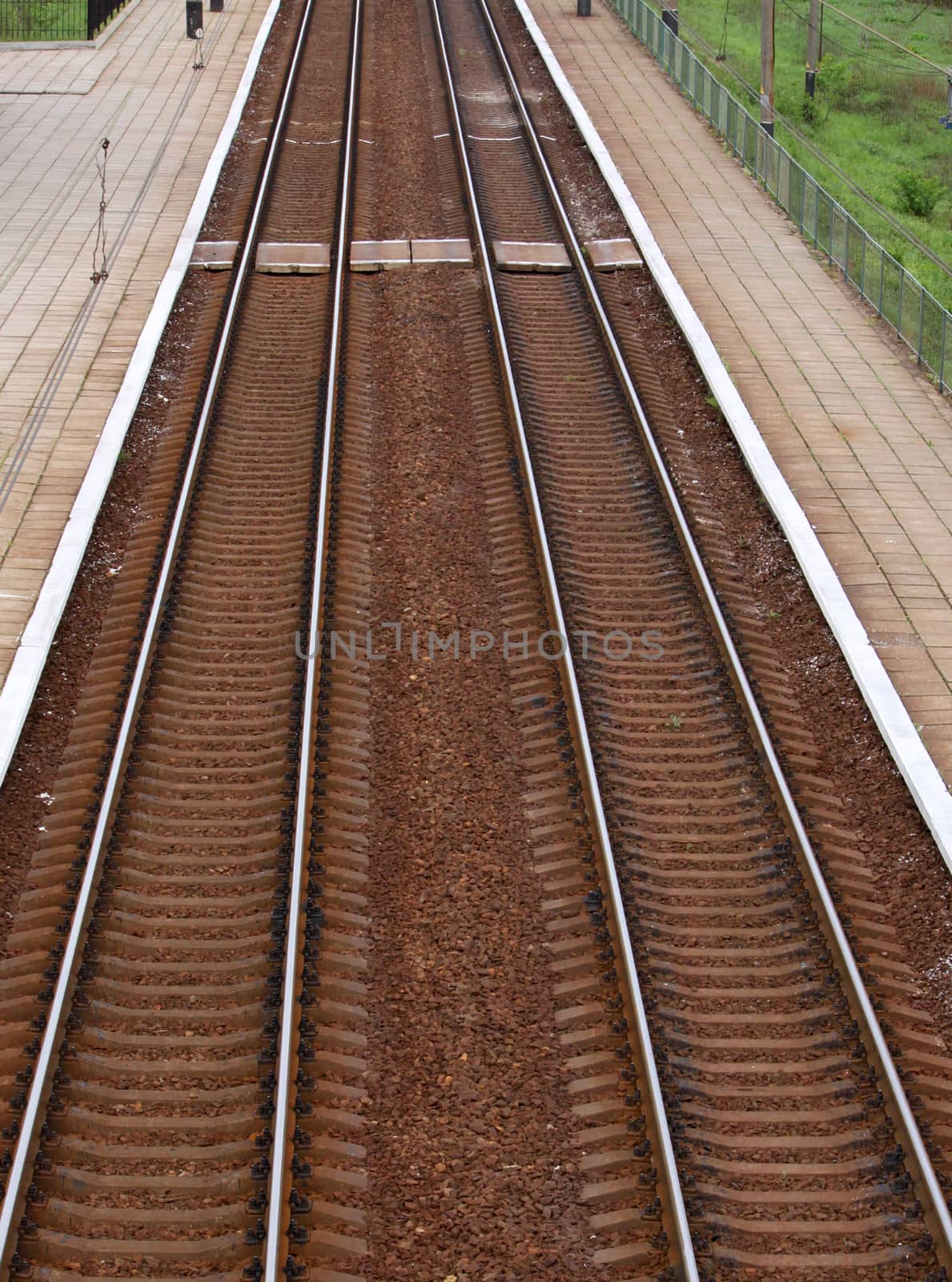 railway track by romantiche