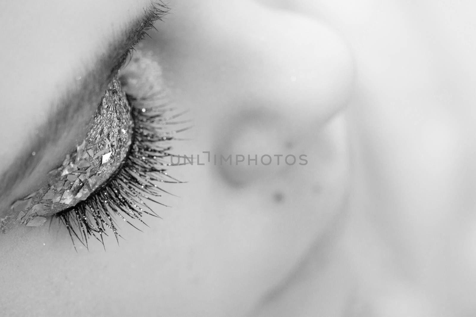 Close-up portrait of beautiful caucasian young woman (black and white)