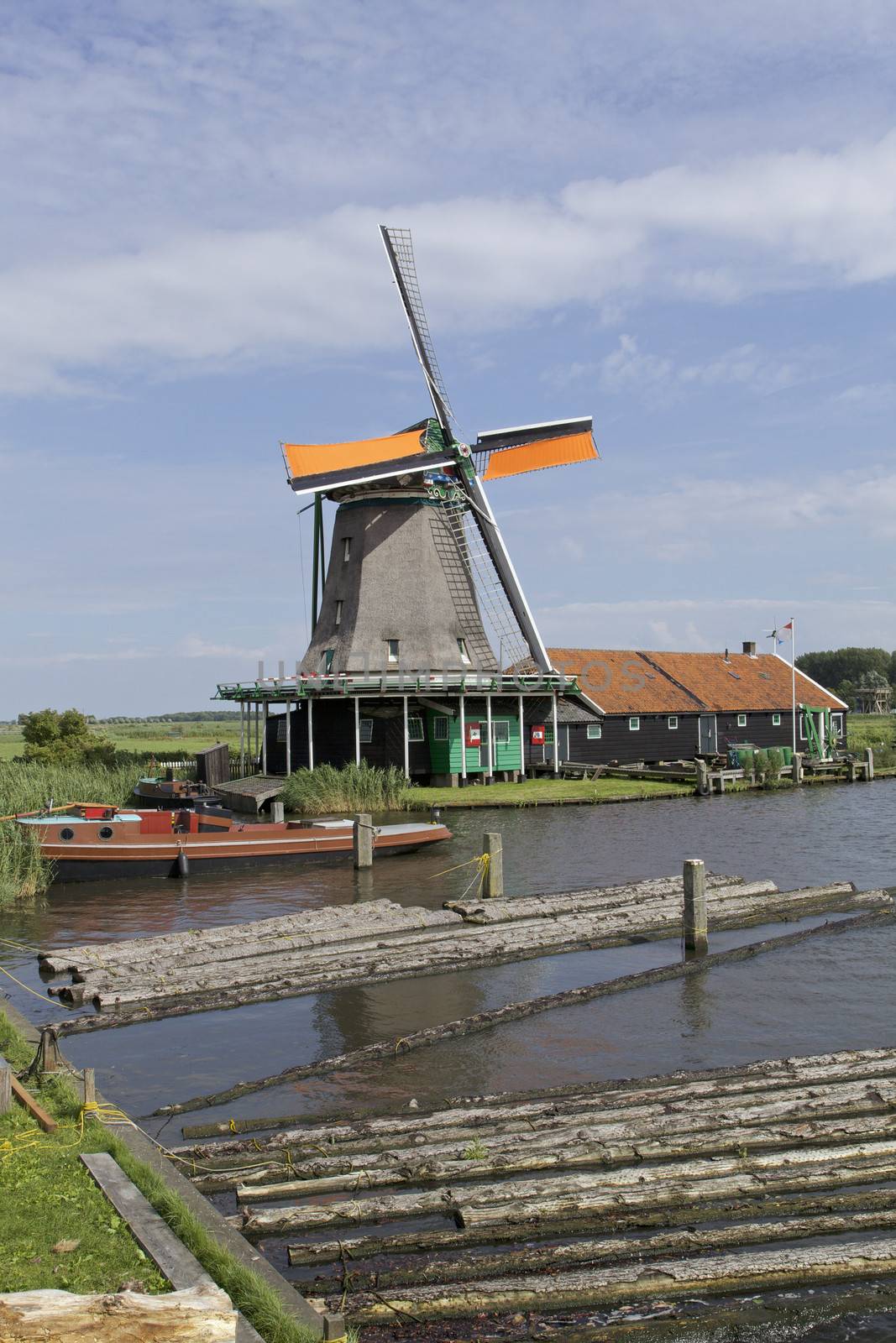 Windmills, Netherlands by instinia