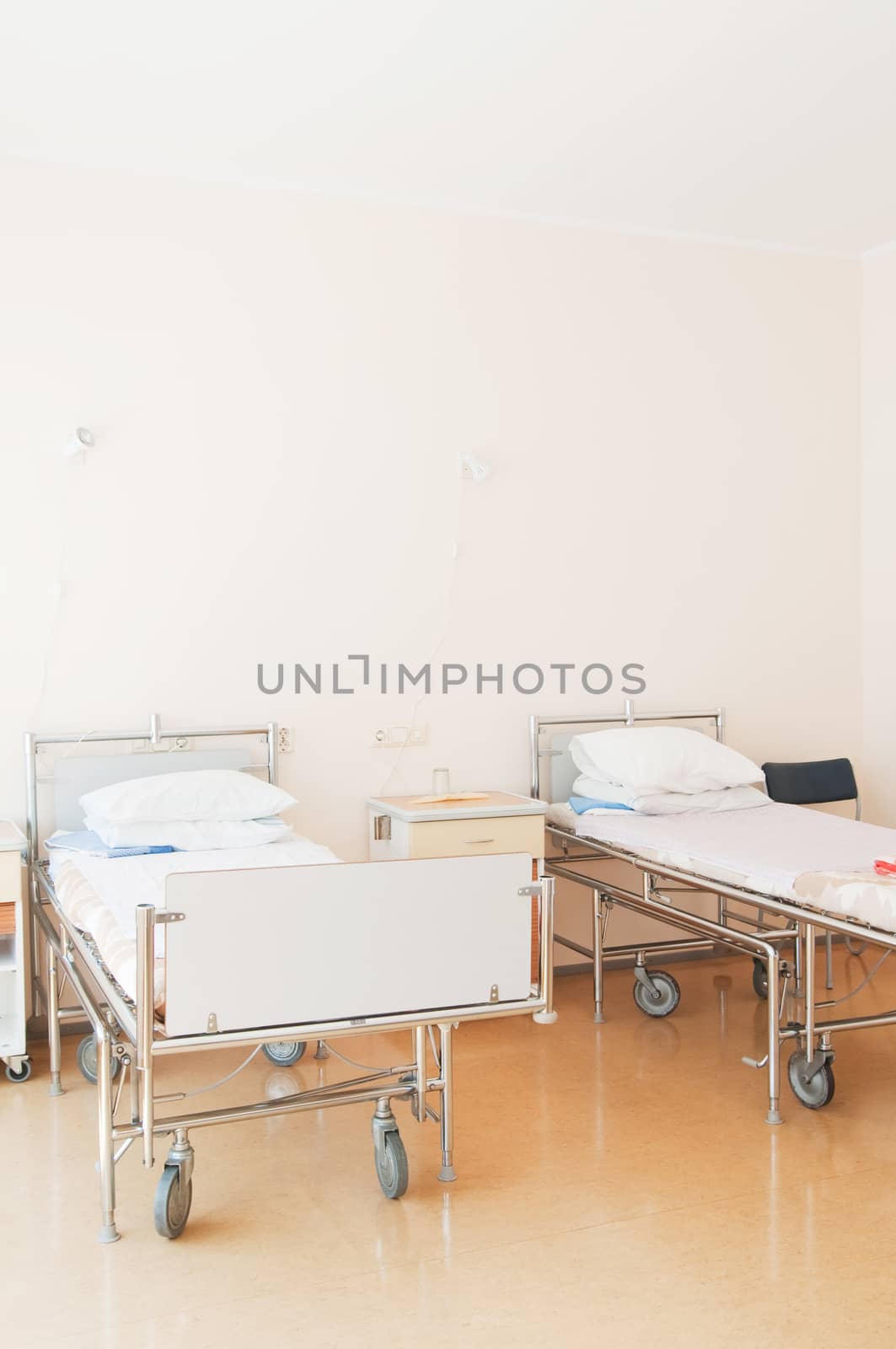 Photo of the interior of a hospital ward