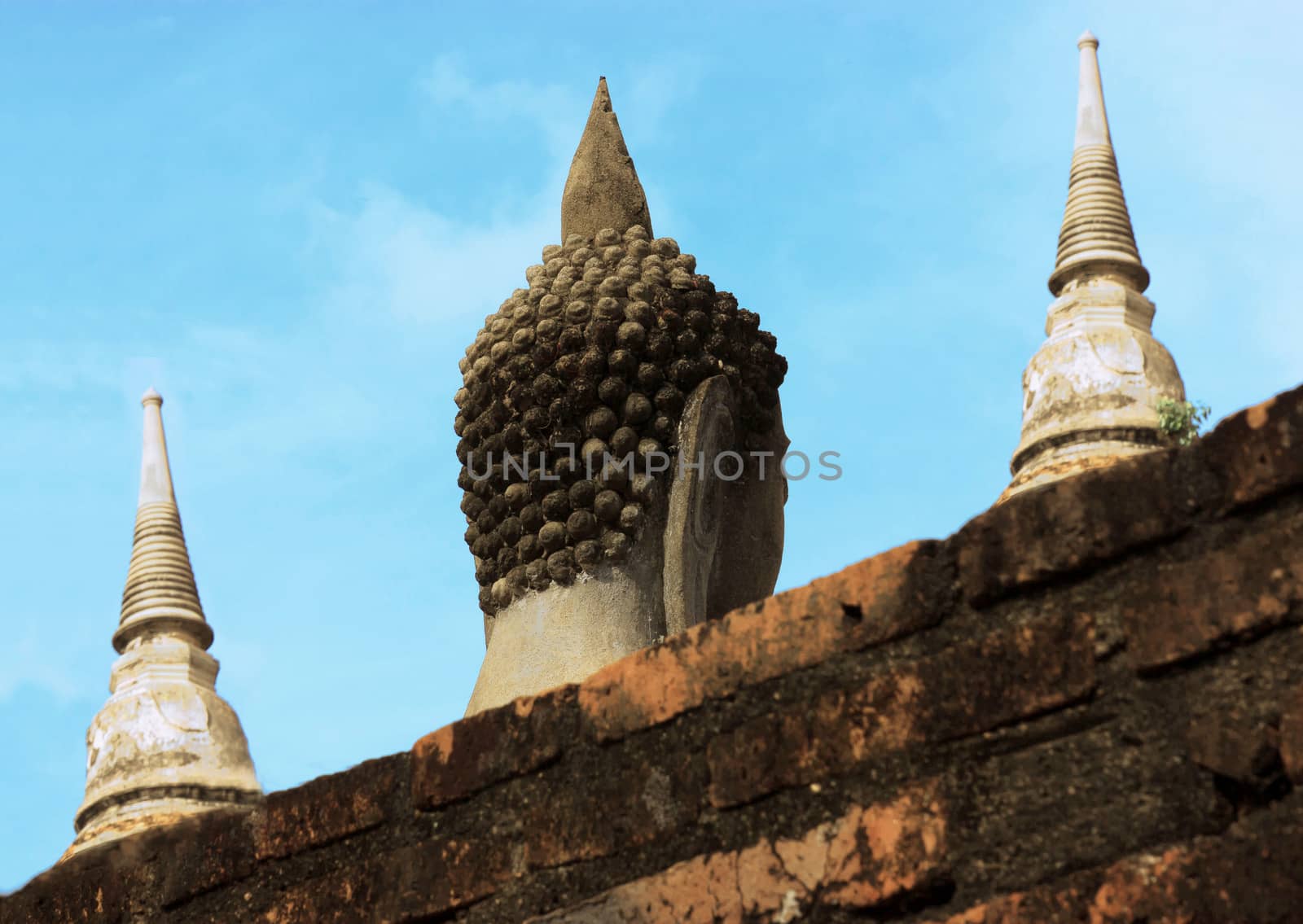 Buddha's head from back - ayutthaya Thailand by sutipp11