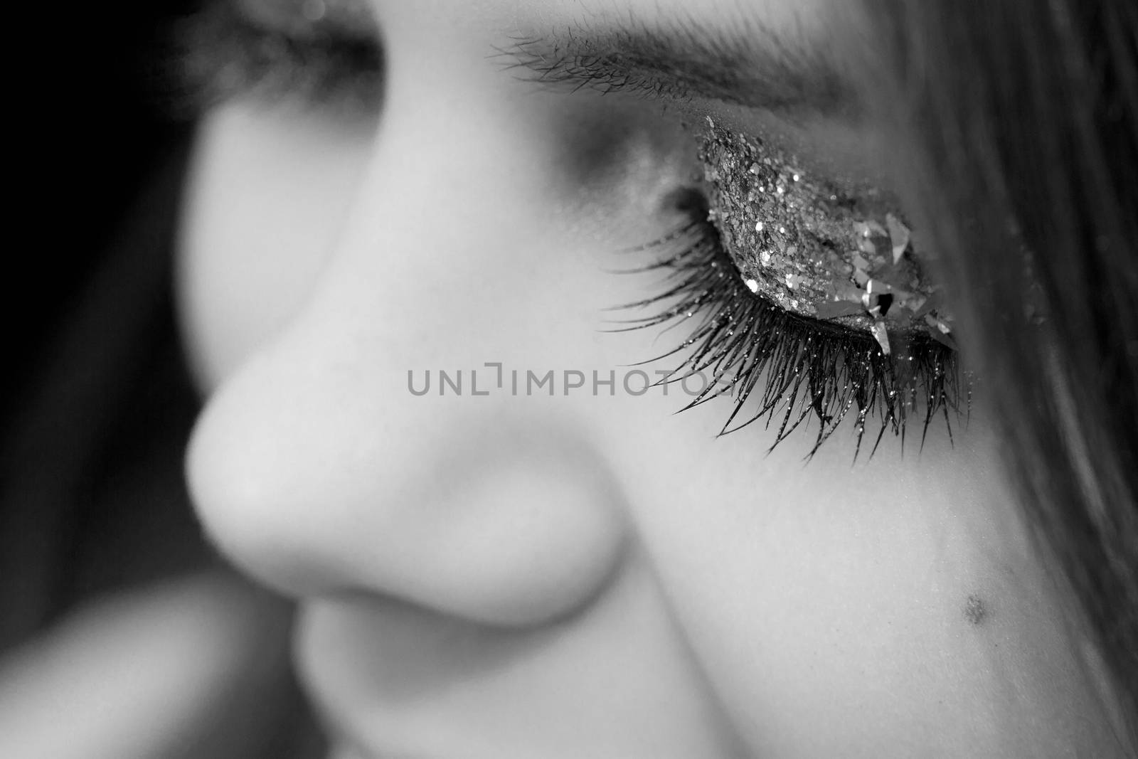 Close-up portrait of beautiful caucasian young woman (black and white)