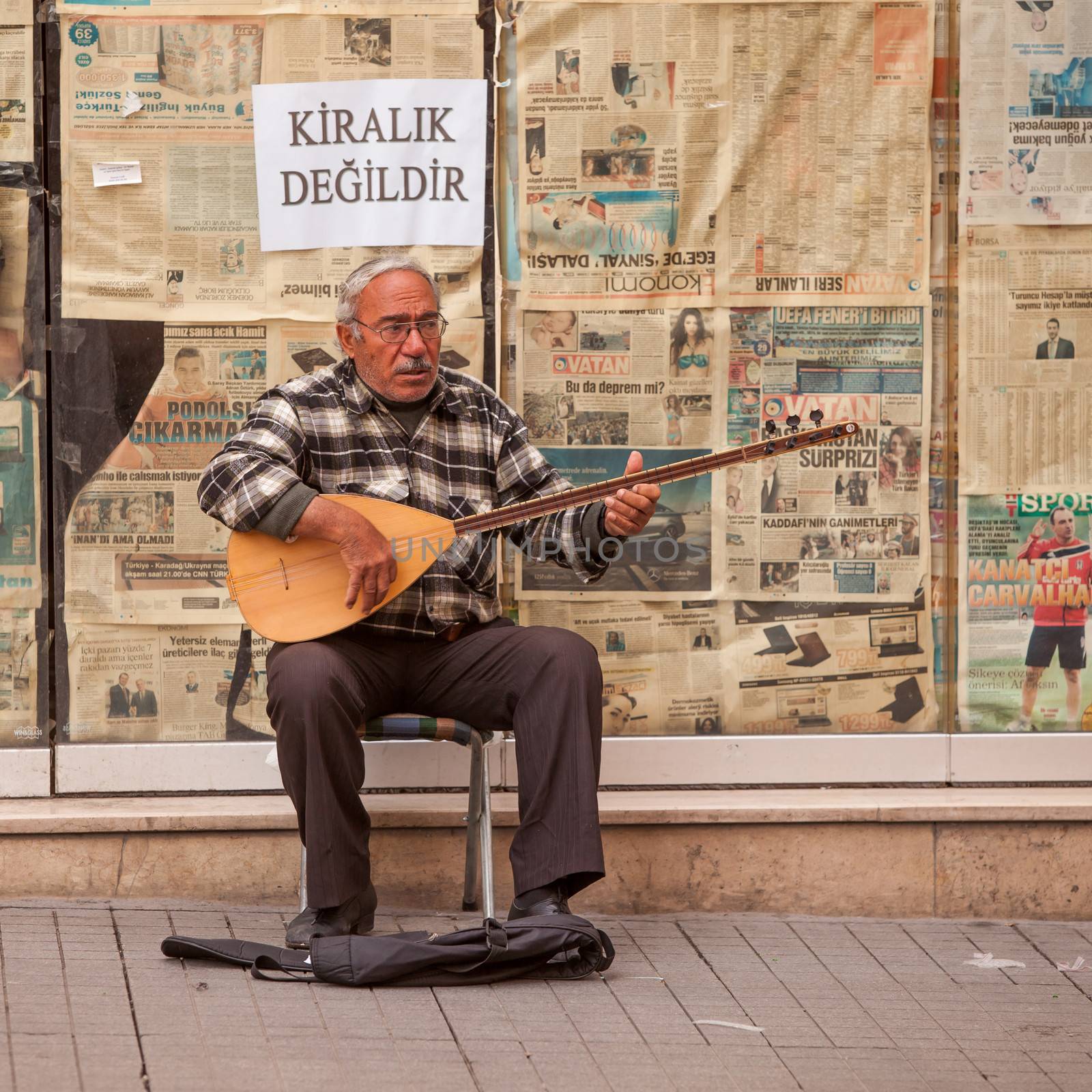 Turkish Street Musician by Creatista