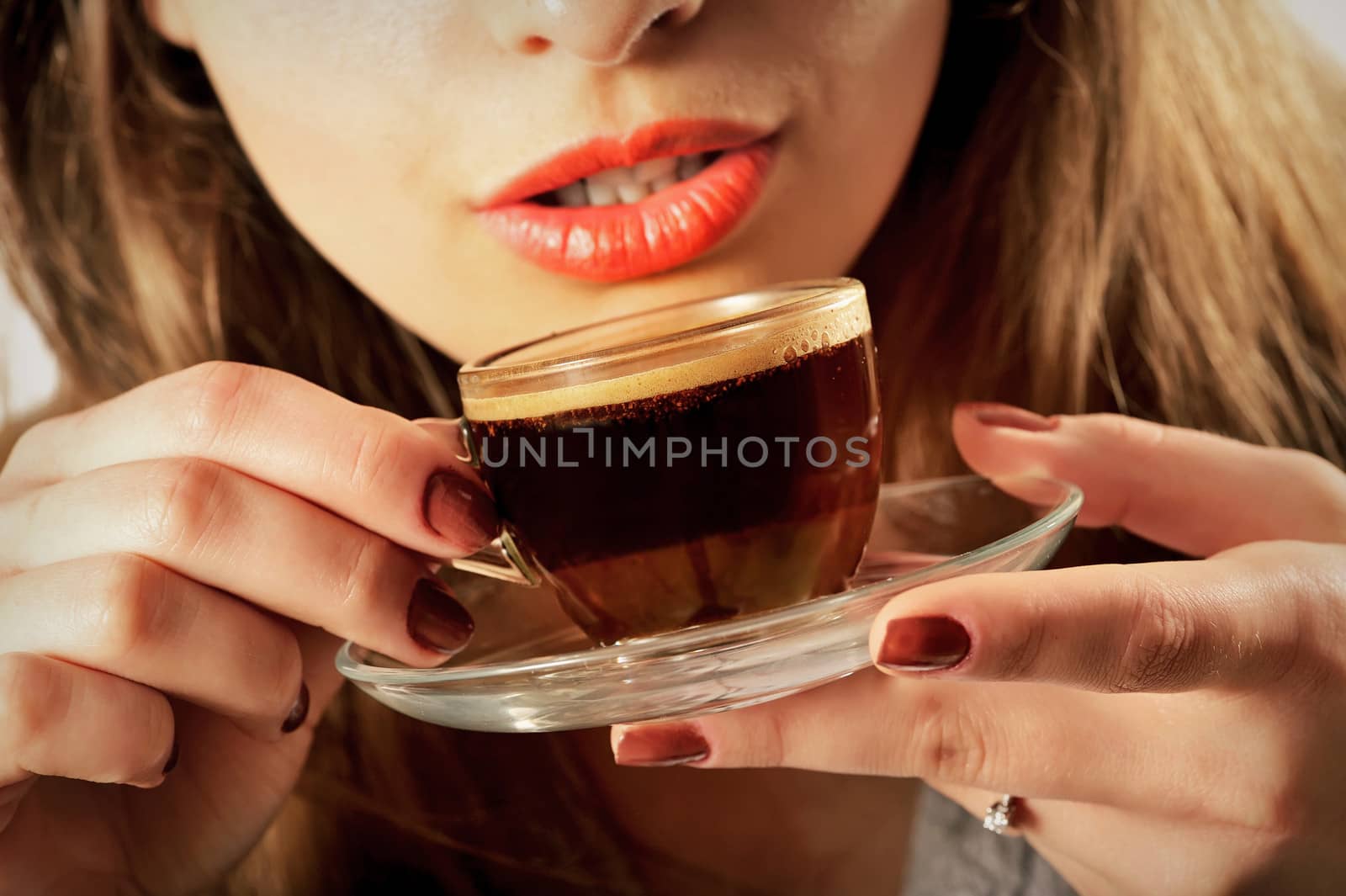 girl drinking coffee by mady70
