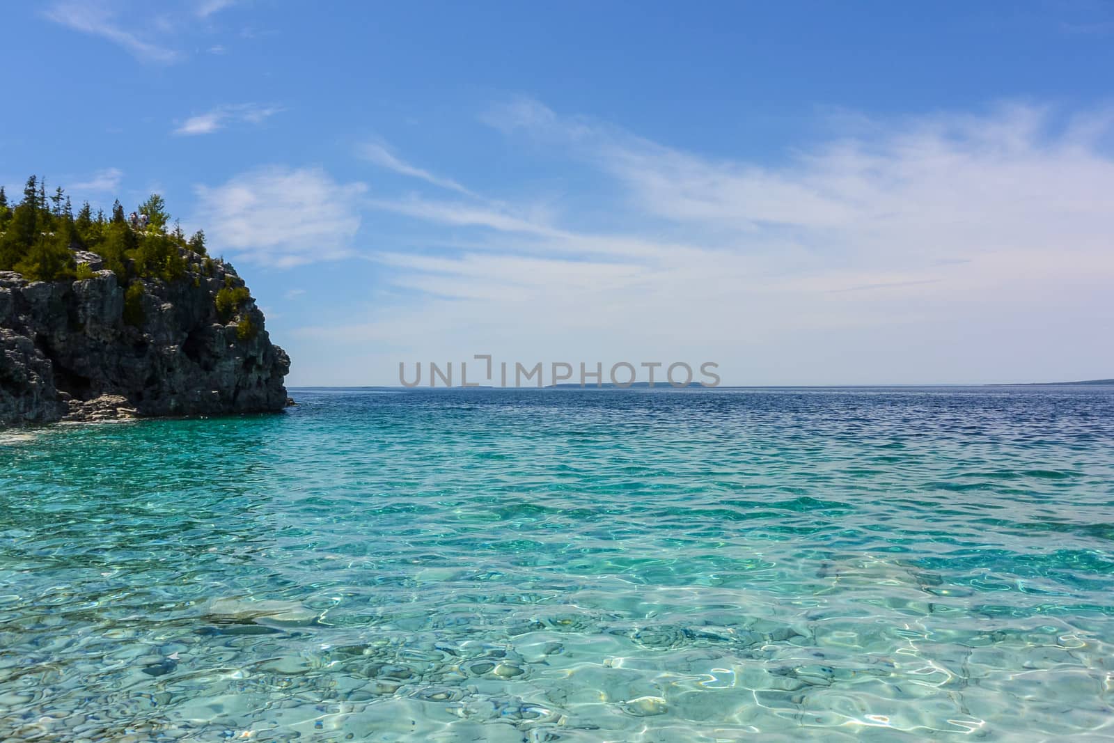 Lake side view during the summer by IVYPHOTOS