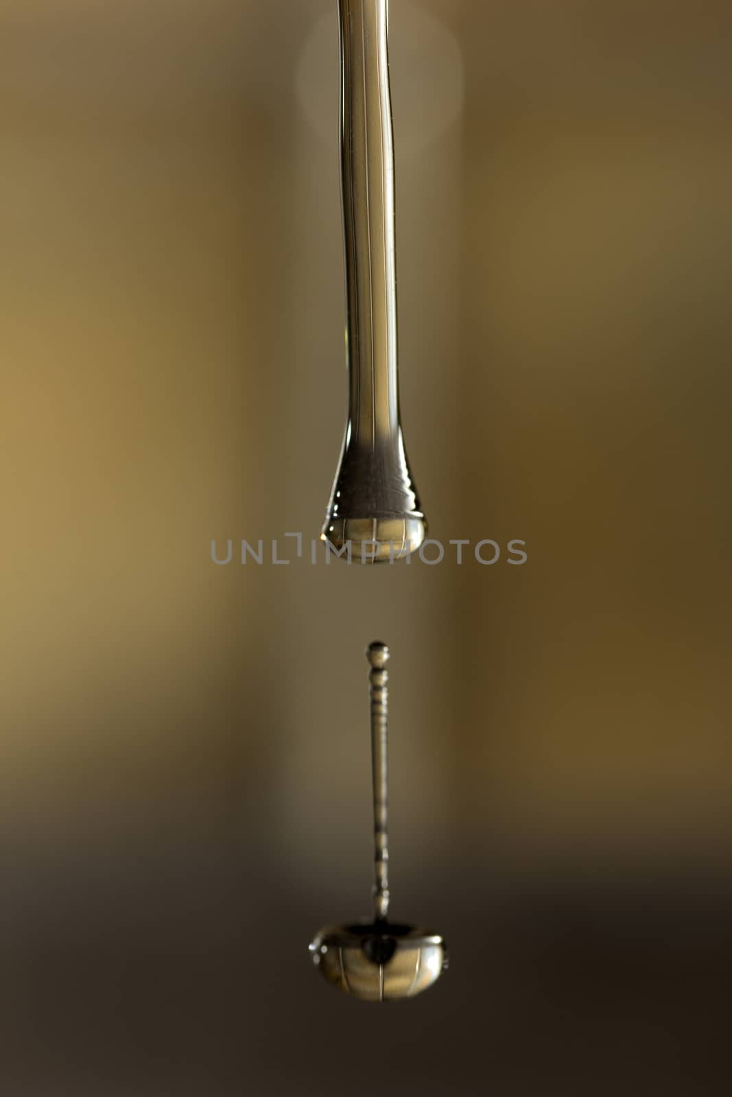 water, water drops by Tomjac1980