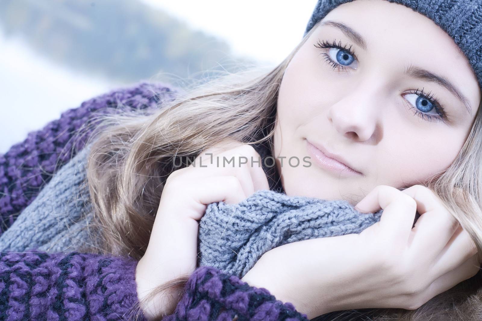 Cold winter portrait by DNFStyle