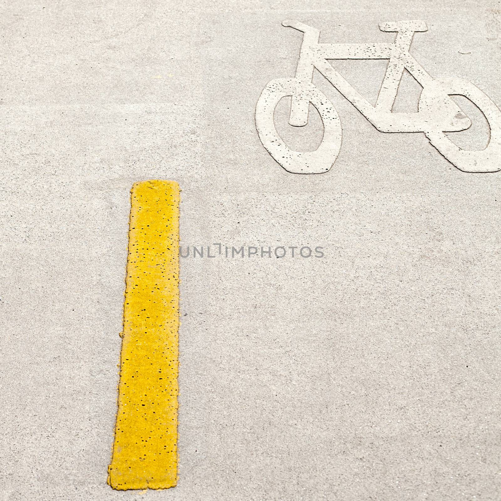 bicycle lane in the park by jannyjus