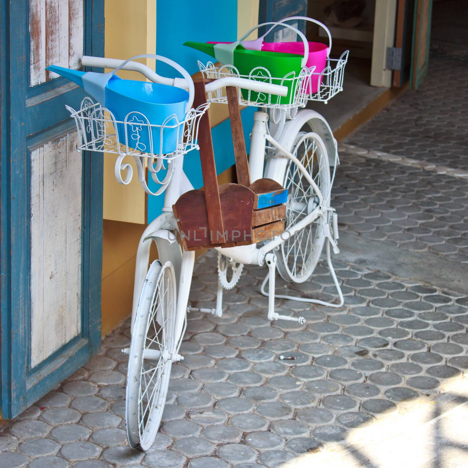 White vintage bicycle 