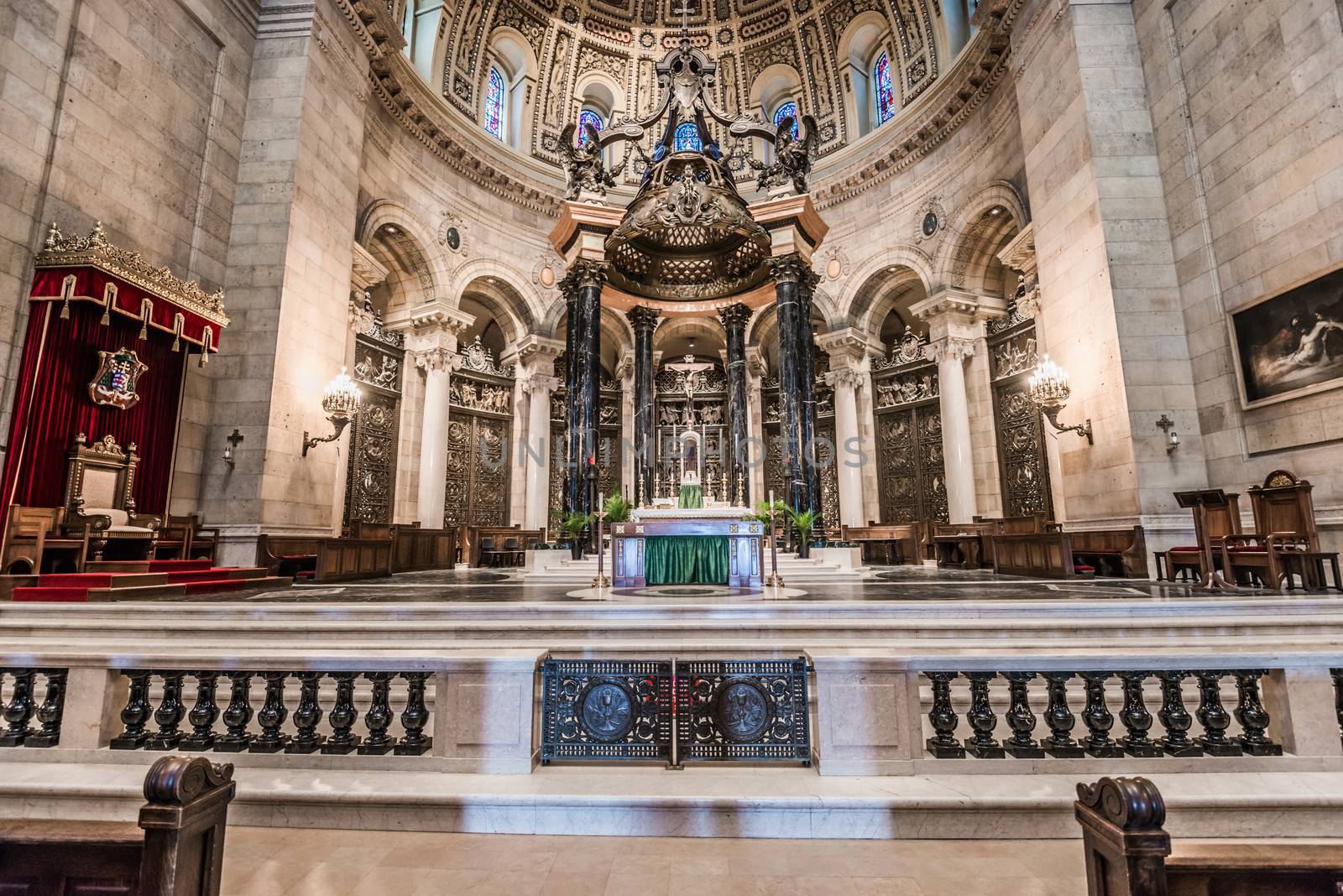 Interior of Cathedral of Saint Paul by IVYPHOTOS