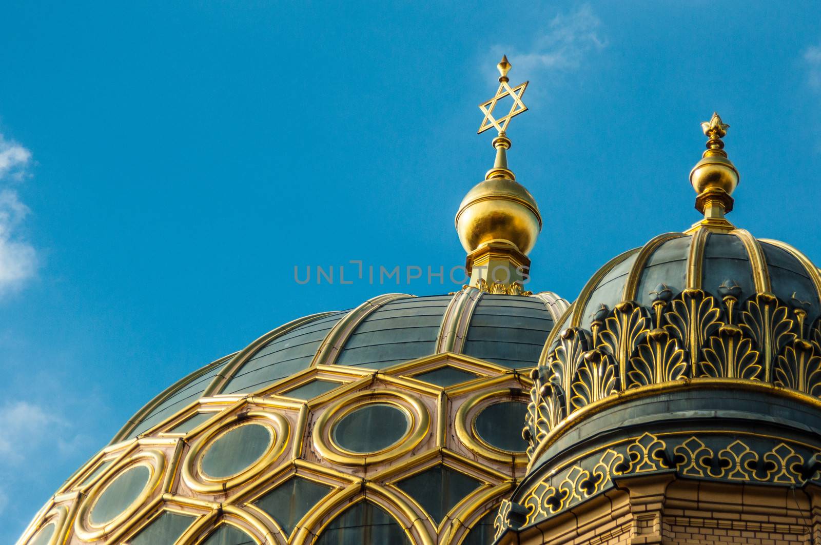 view of the New Synagogue in Berlin