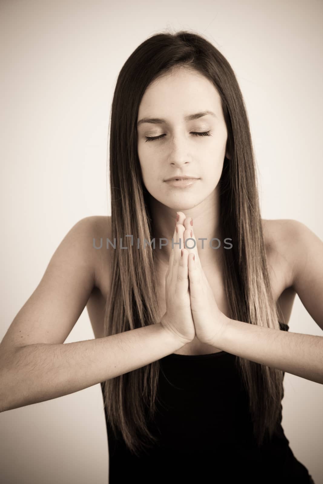 Young caucasian brunette woman posing