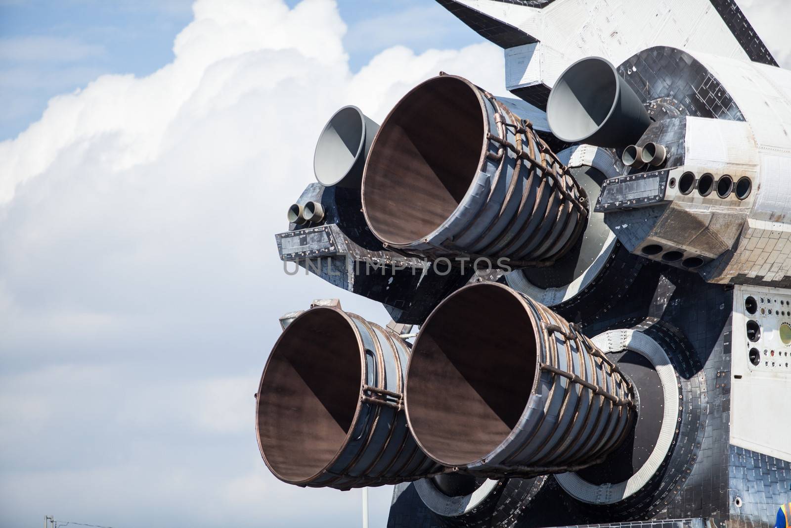 Space Shuttle Engine by photovibes