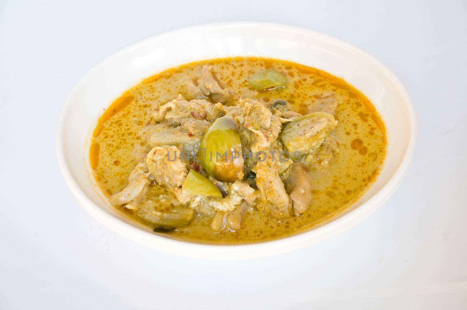 delicious Thai food call KAENG KEAW WAN KAI from chicken and spicy curry