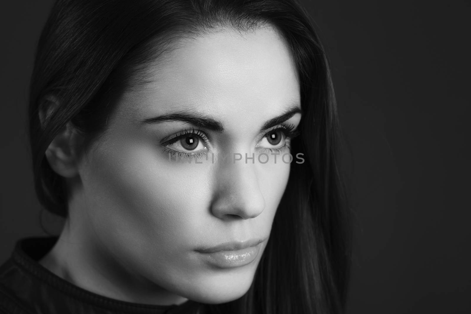 black and white portrait by vwalakte