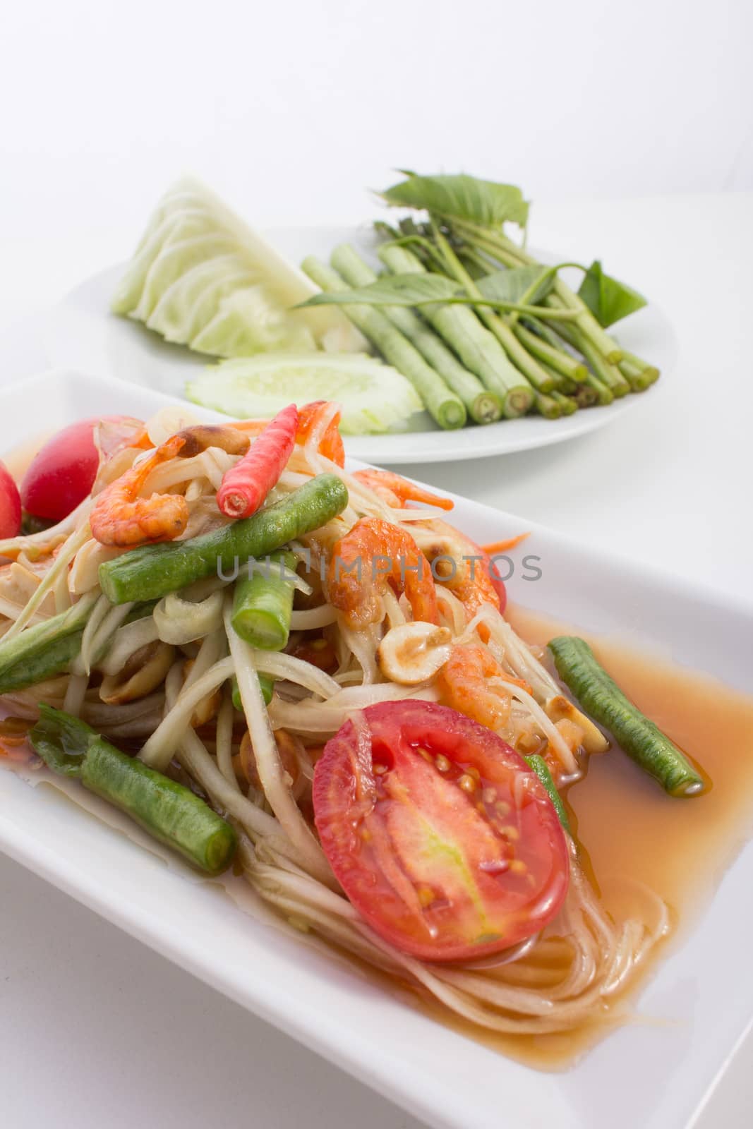 Green papaya salad by tuchkay