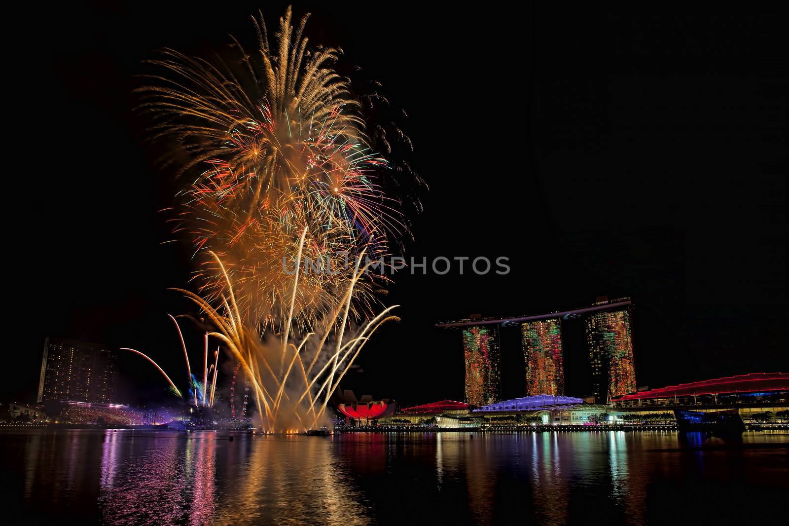 Singapore Fireworks by kjorgen