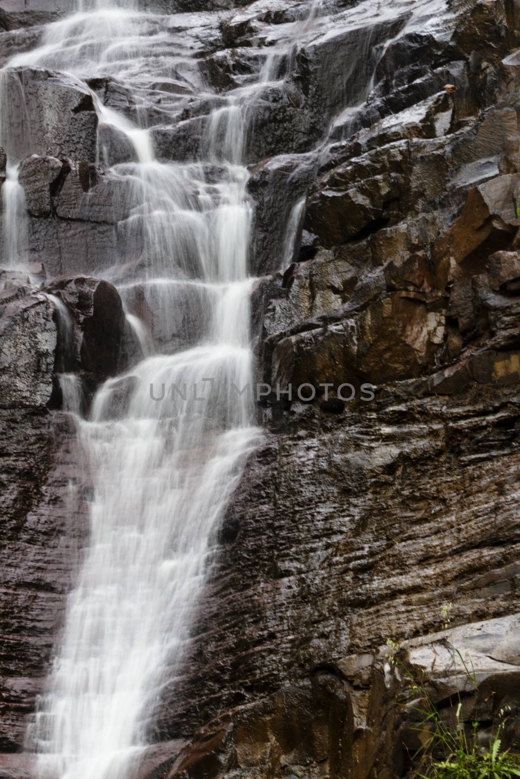 Charming Silverband Falls in Grampians National Park, Australia by fmcginn