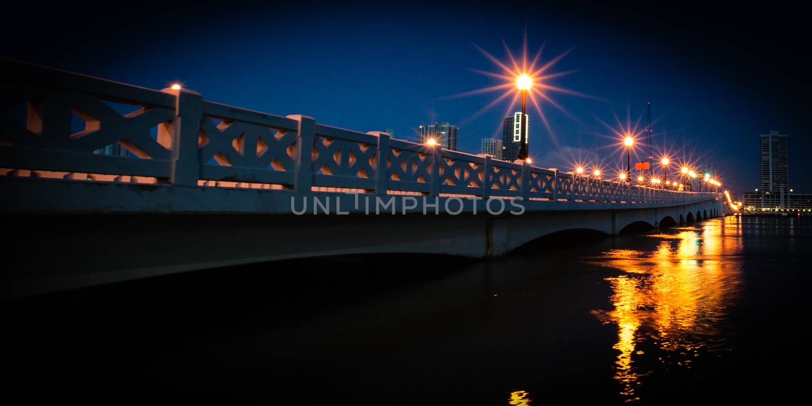 Bridge across the Atlantic ocean, Miami, Miami-Dade County, Florida, USA
