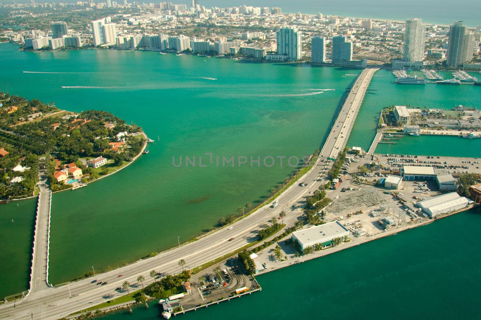 Aerial view of MacArthur Causeway in the Atlantic Ocean, Miami, Miami-Dade County, Florida, USA