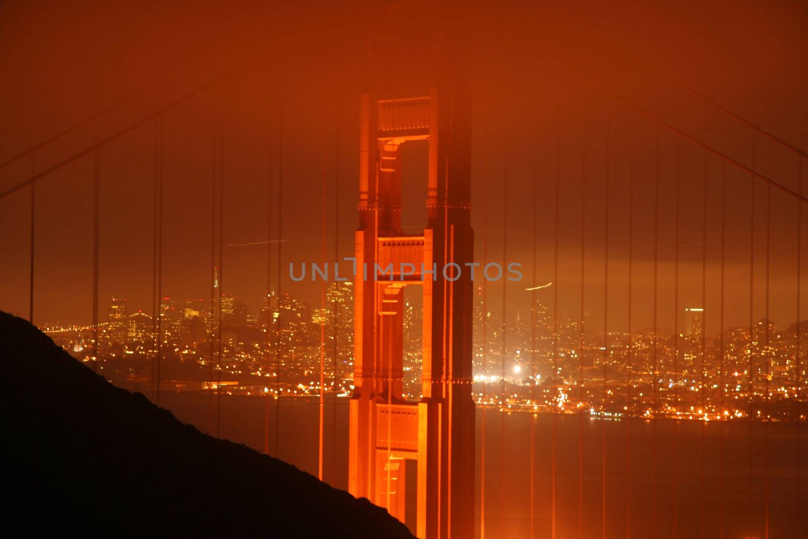 Golden Gate Bridge at night by CelsoDiniz