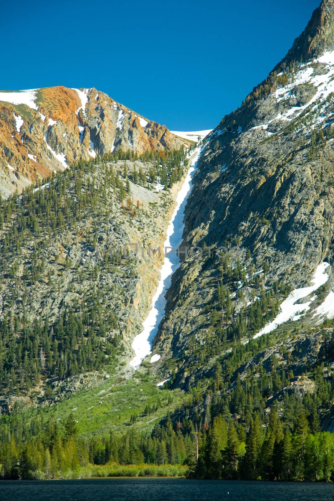 A view at the June Lake Loop, close to  the Yosemite Tioga Pass.