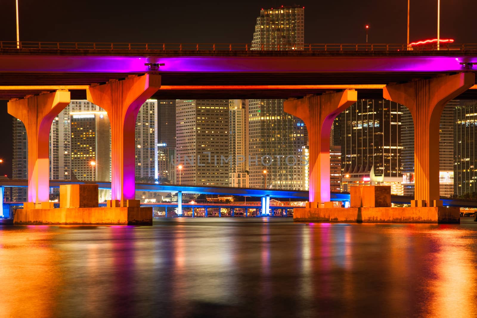 MacArthur Causeway Bridge at night by CelsoDiniz