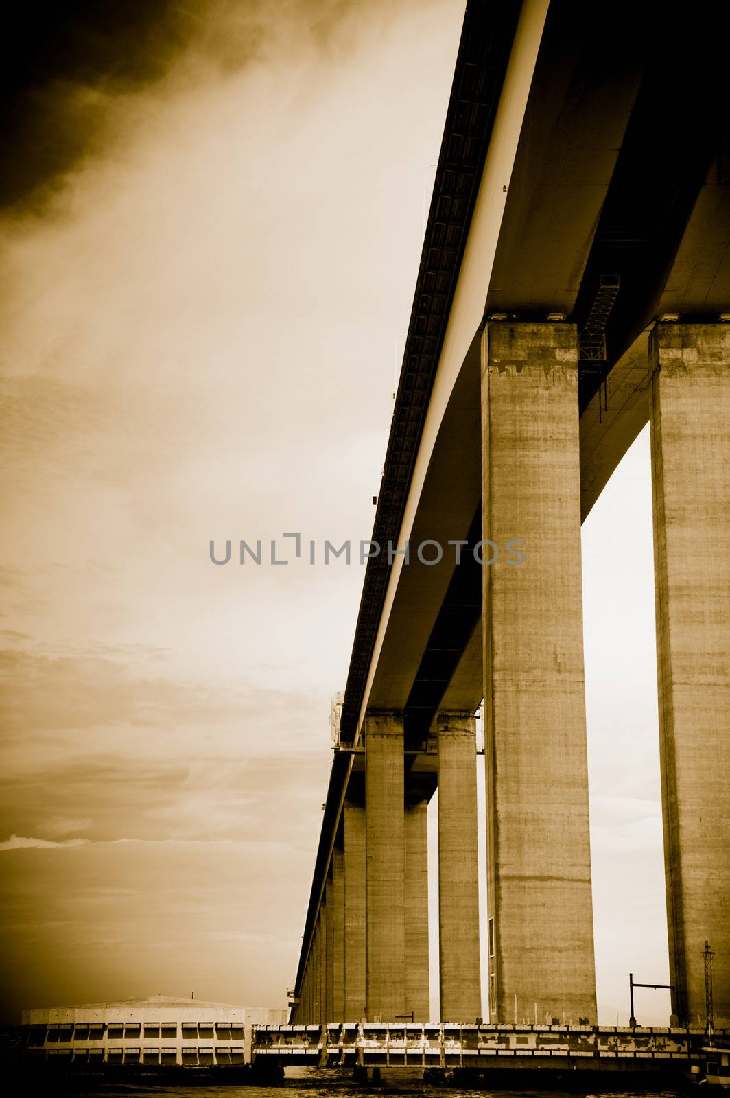 Niteroi Bridge in Brazil by CelsoDiniz