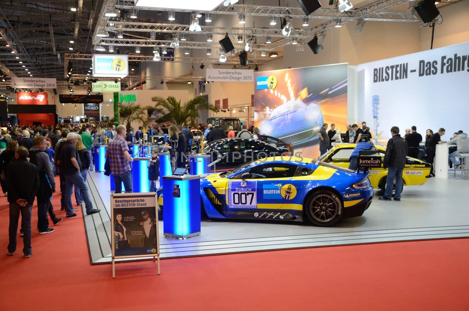 Essen Motor Show 2013 by bartekchiny